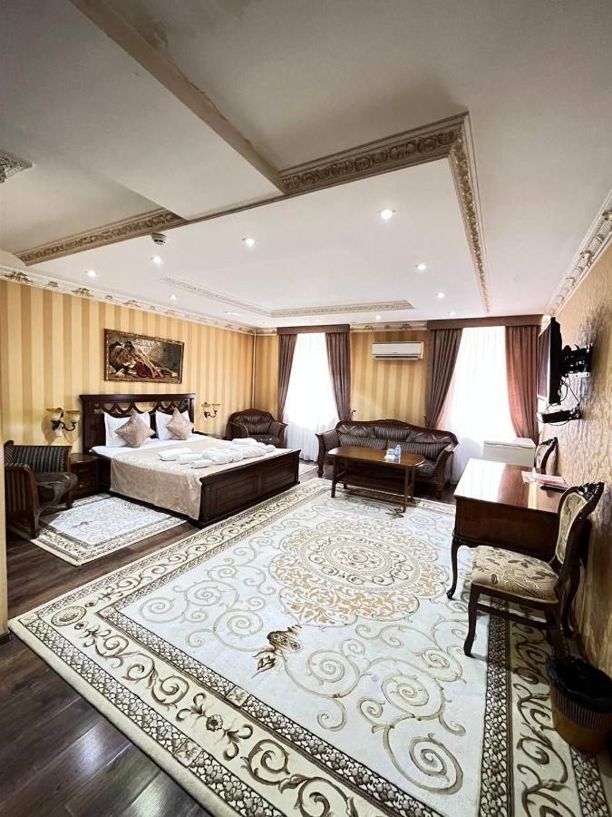 Hotel Papillon Ташкент Екстериор снимка