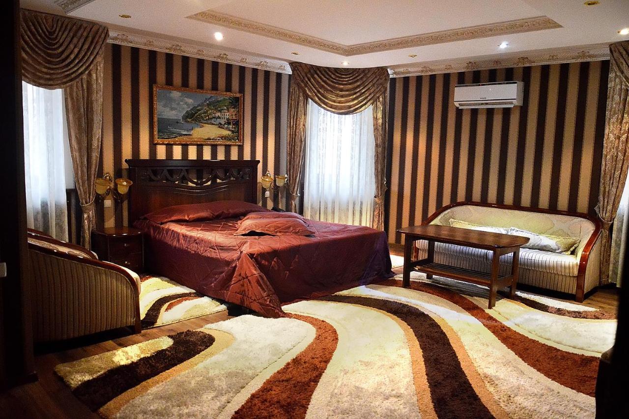 Hotel Papillon Ташкент Екстериор снимка