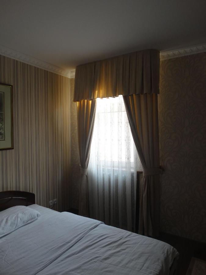 Hotel Papillon Ташкент Екстериор снимка