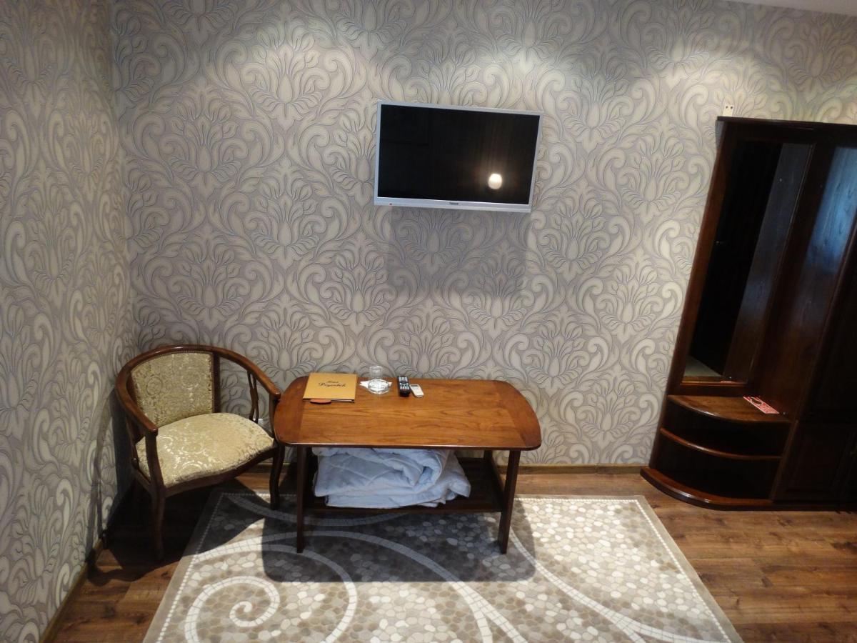 Hotel Papillon Ташкент Екстериор снимка