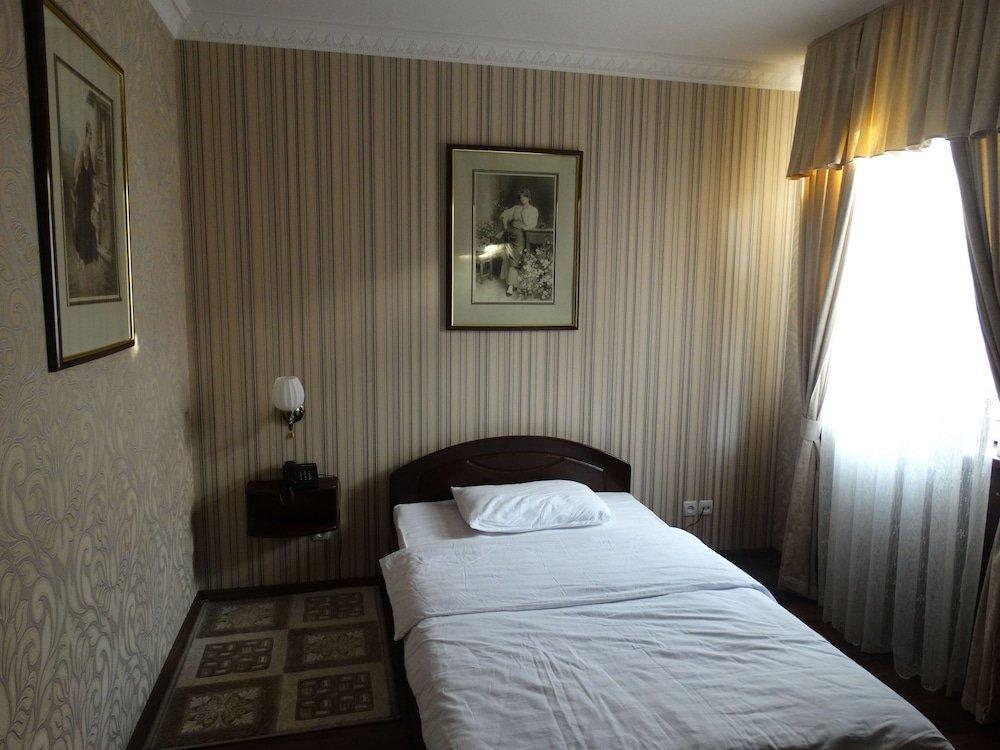Hotel Papillon Ташкент Екстериор снимка