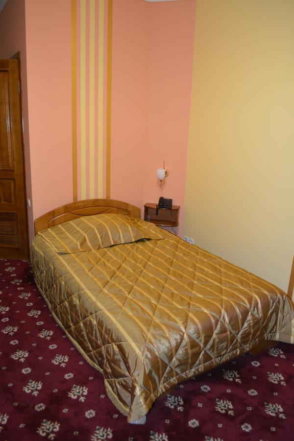 Hotel Papillon Ташкент Екстериор снимка