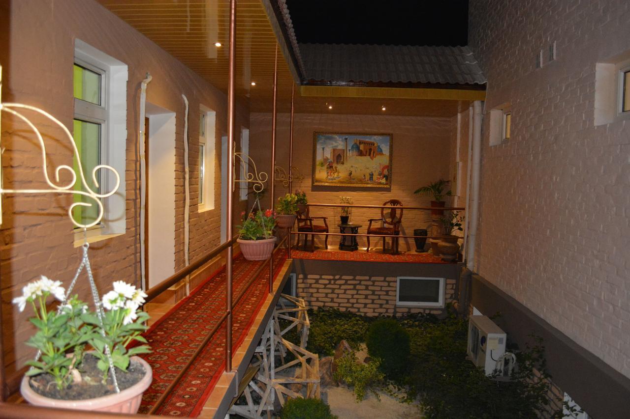 Hotel Papillon Ташкент Екстериор снимка