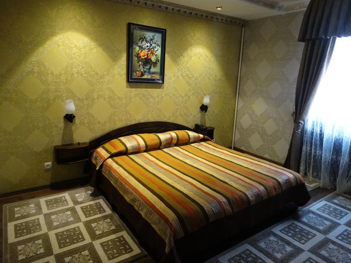 Hotel Papillon Ташкент Екстериор снимка