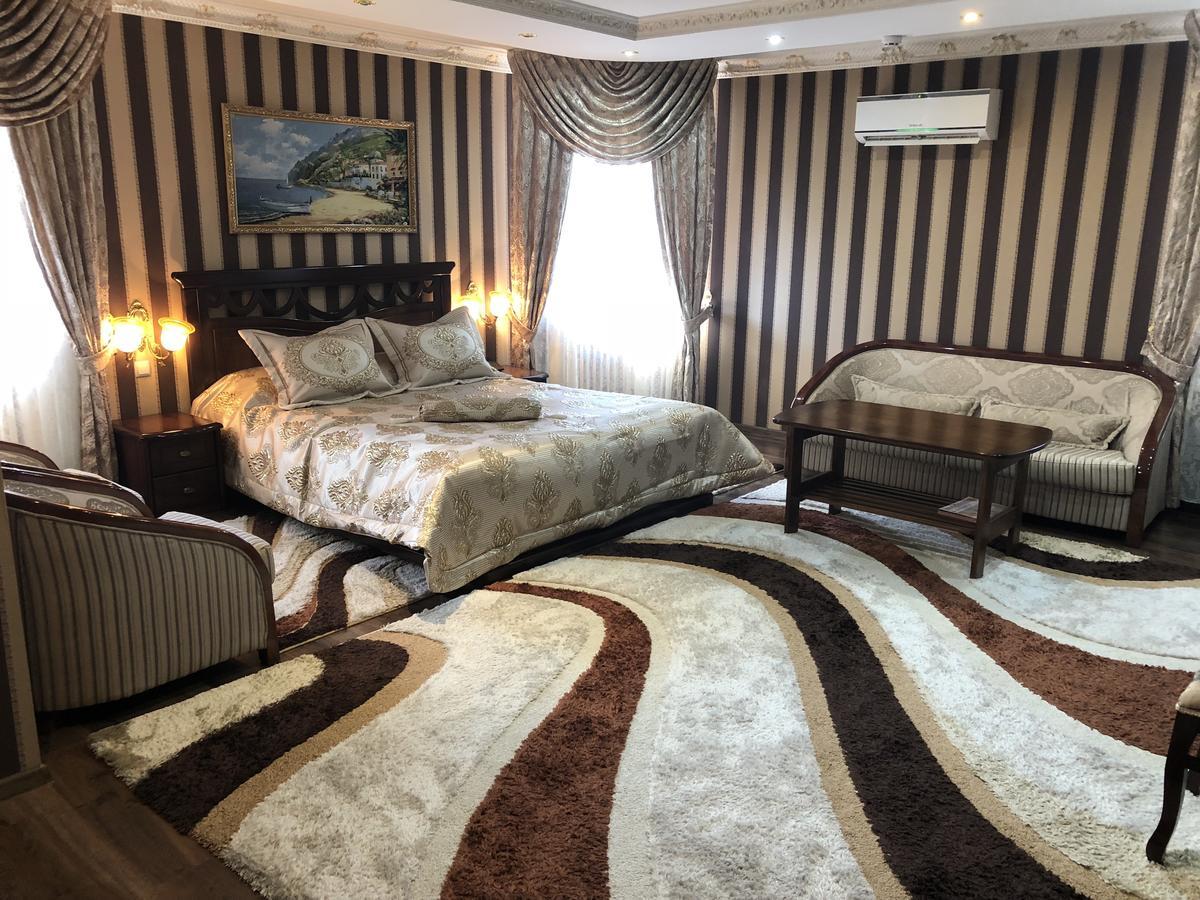 Hotel Papillon Ташкент Екстериор снимка