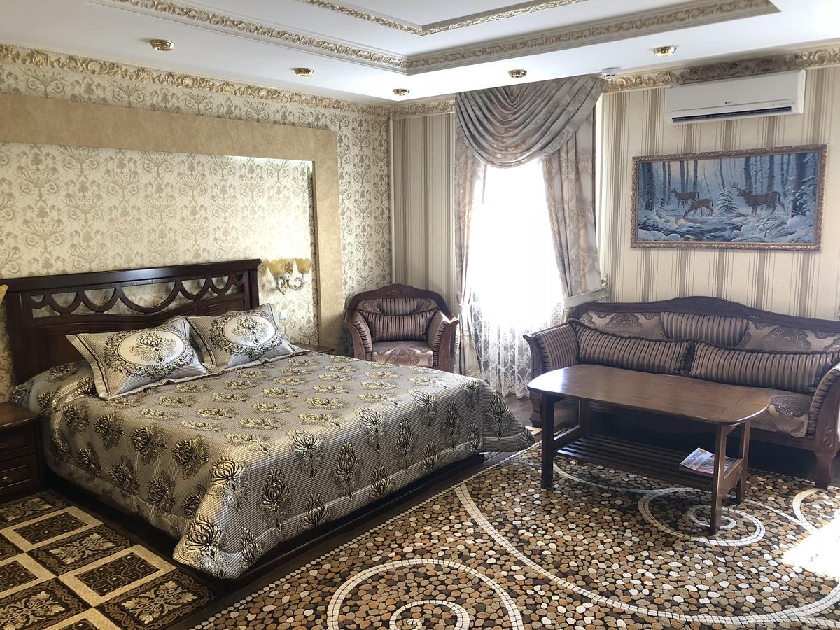 Hotel Papillon Ташкент Екстериор снимка